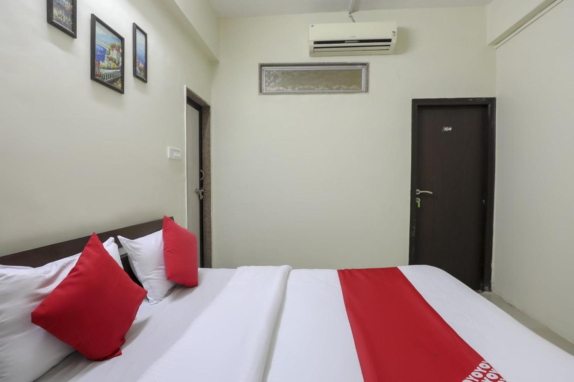 Collection O Shyam Vatika Banquet And Rooms Surat Exterior photo